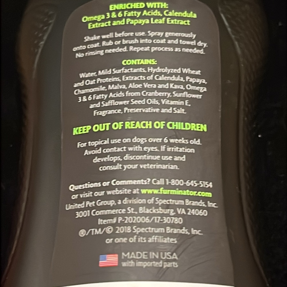 FURminator Black and Yellow deShedding Waterless Spray for Dogs - Picture 7 of 11